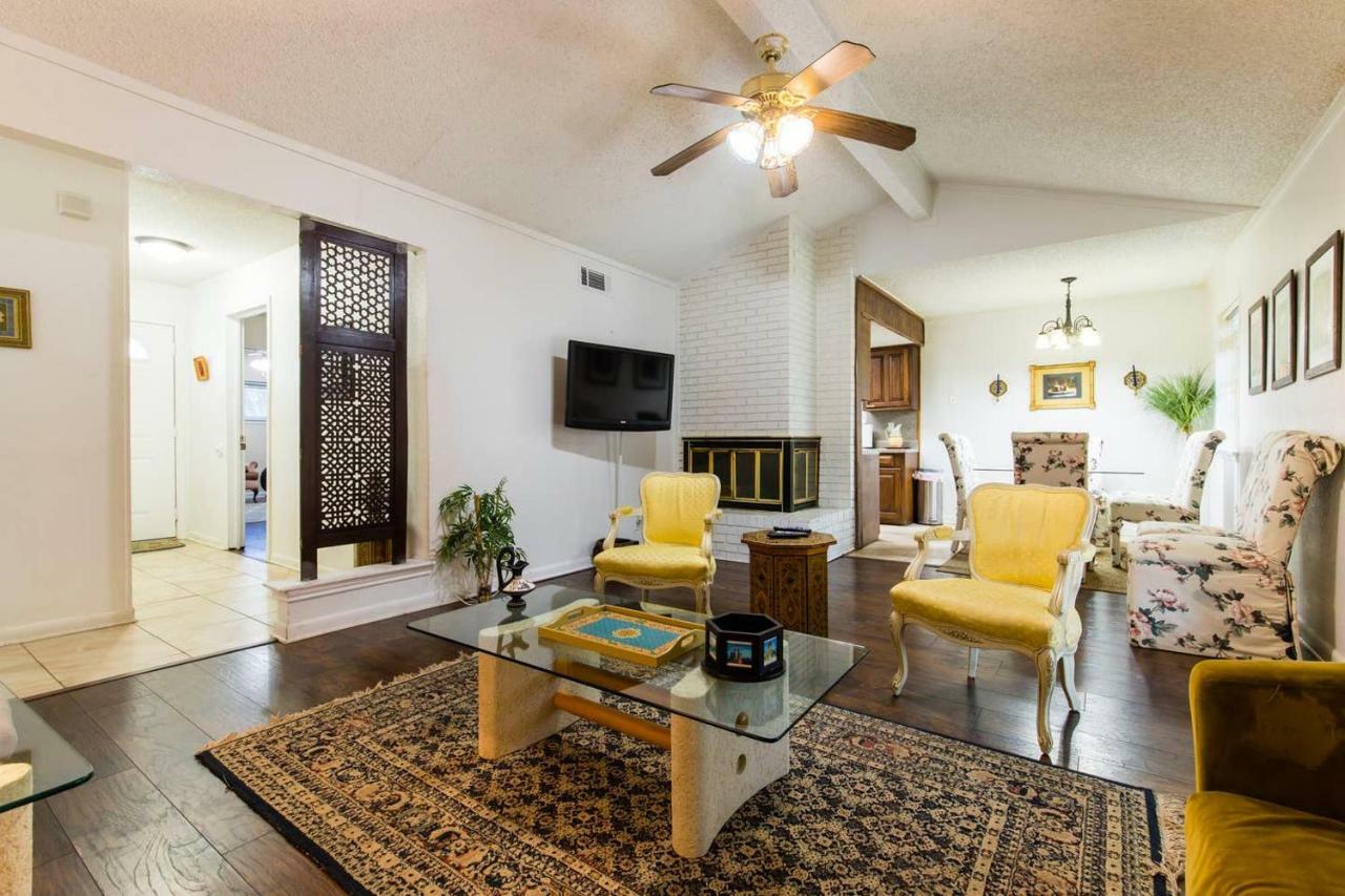 Oasis Near Dfw Airport With Mediterranean Setting Irving Luaran gambar
