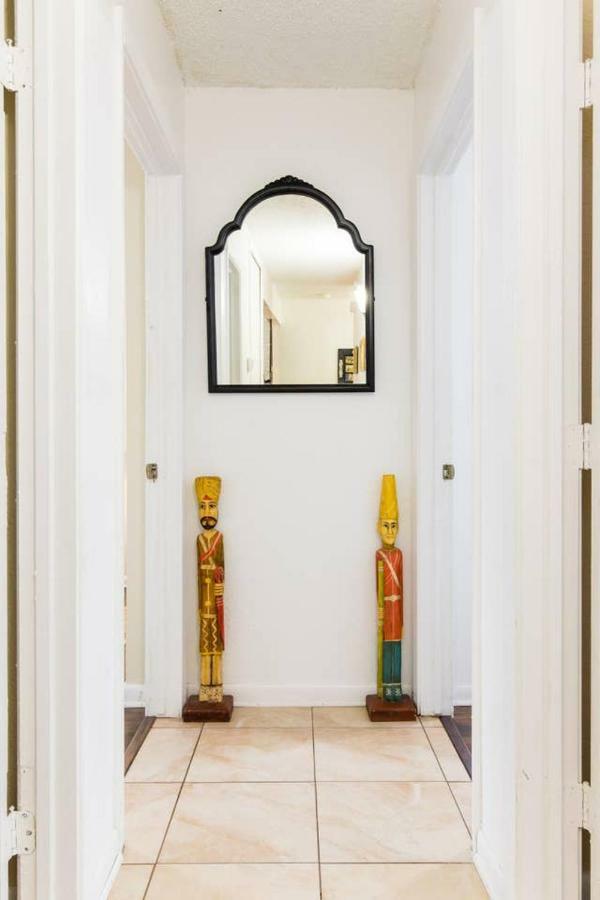 Oasis Near Dfw Airport With Mediterranean Setting Irving Luaran gambar