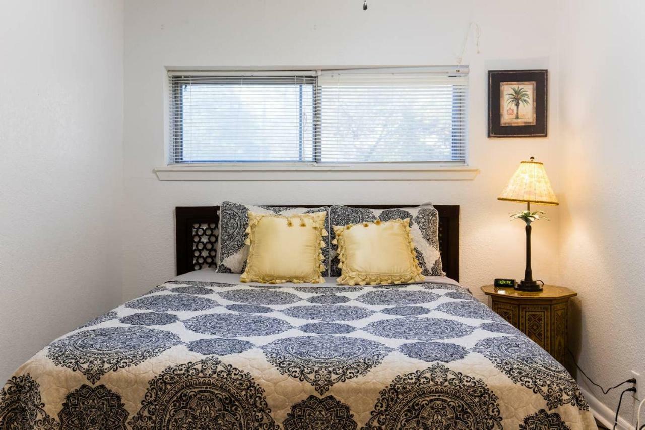 Oasis Near Dfw Airport With Mediterranean Setting Irving Luaran gambar