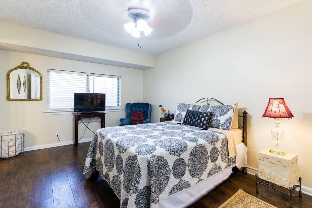 Oasis Near Dfw Airport With Mediterranean Setting Irving Luaran gambar