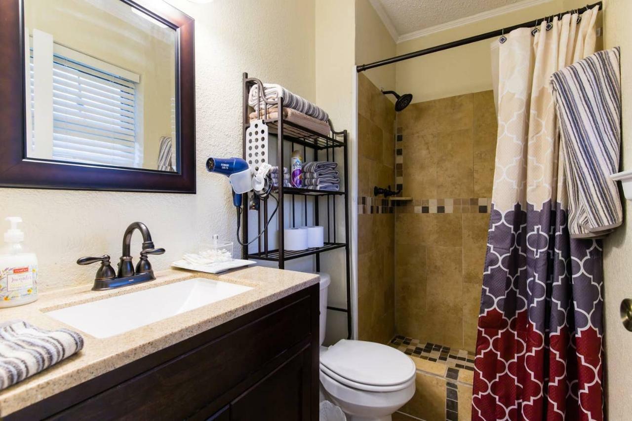 Oasis Near Dfw Airport With Mediterranean Setting Irving Luaran gambar