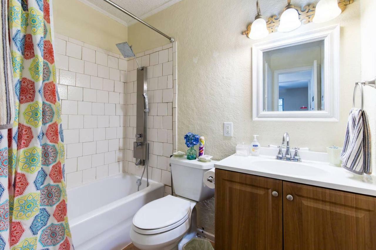Oasis Near Dfw Airport With Mediterranean Setting Irving Luaran gambar