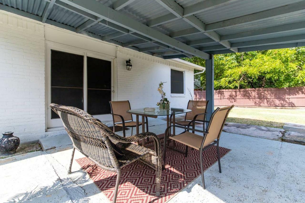 Oasis Near Dfw Airport With Mediterranean Setting Irving Luaran gambar